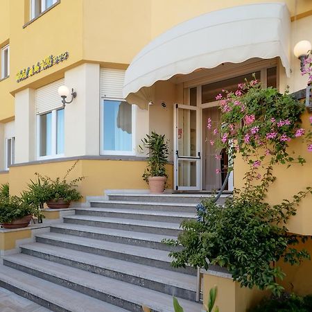 Hotel De La Ville Senigallia Buitenkant foto