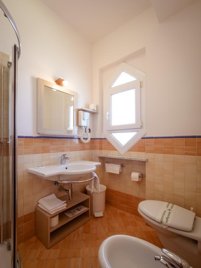 Hotel De La Ville Senigallia Buitenkant foto