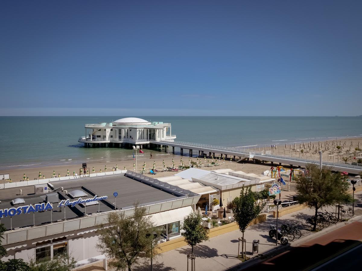 Hotel De La Ville Senigallia Buitenkant foto